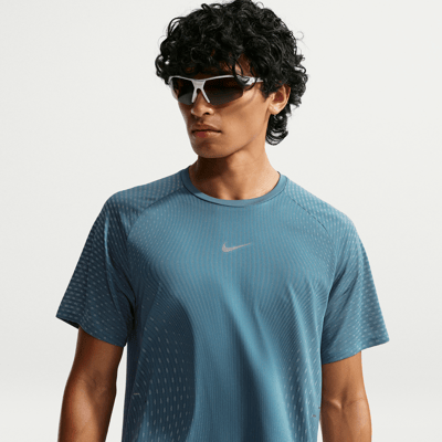 Nike Stride Aero-FIT Shirt "Smoky Blue & Football Grey" | Herren | Laufen | 01 | SPORTSHOWROOM