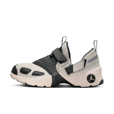 Jordan Trunner LX HQ2164-102