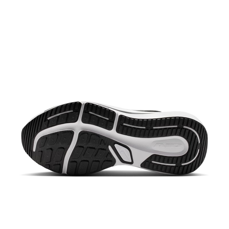Nike Winflo 12 Laufschuhe "Black & White" | Herren | Laufen | 02 | SPORTSHOWROOM