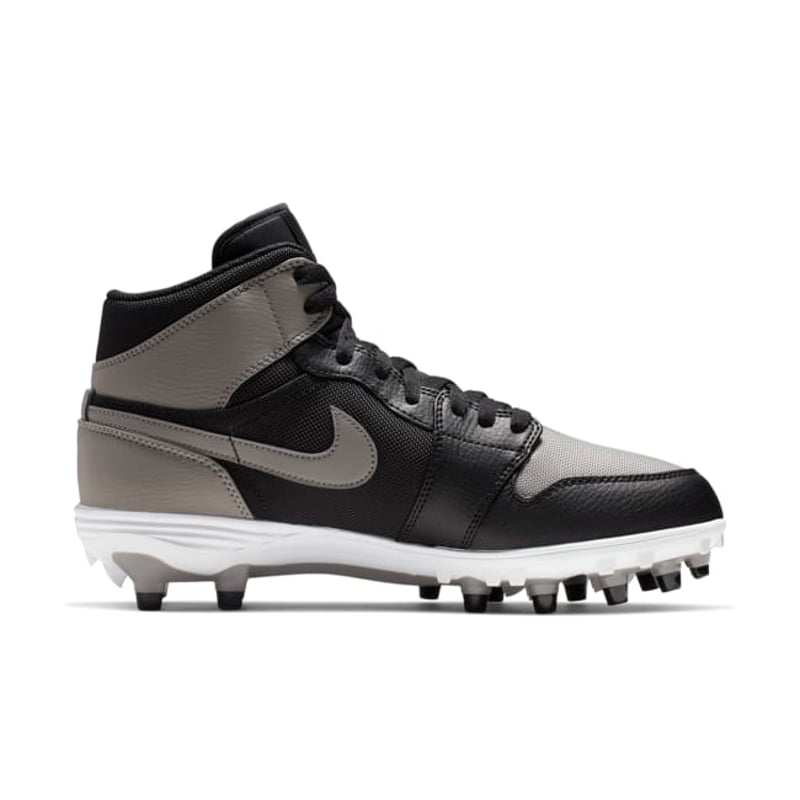 Jordan 1 Mid TD Cleat AR5604-002 03