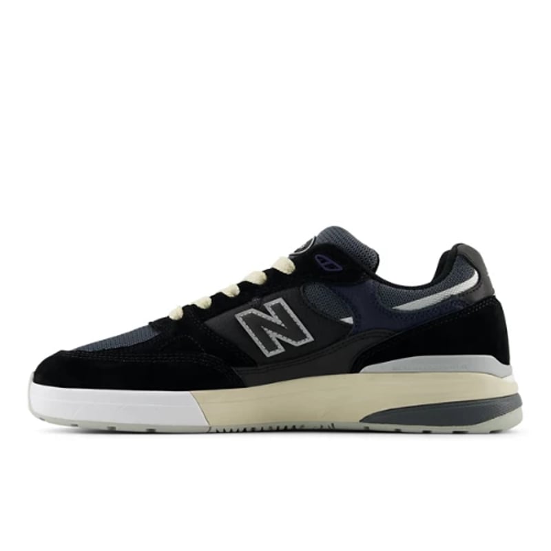 New Balance Numeric Andrew Reynolds 933 skeittikengät "Black & Eclipse" | Miehet & Naiset | Rullalautailu | 01 | SPORTSHOWROOM