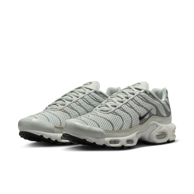 Nike Air Max Plus FV8480-002 06