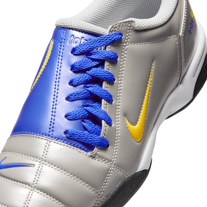 Sneakers Nike Total 90 "Metallic Silver & Racer Blue" | Muži | Sportstyle | 07 | SPORTSHOWROOM