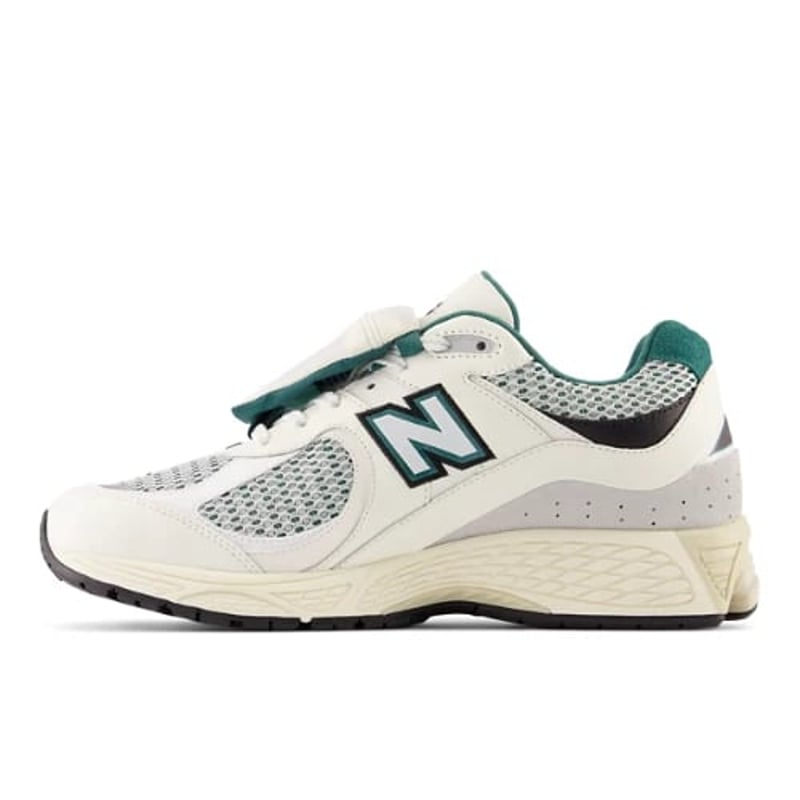 New Balance 2002R M2002RVD 02