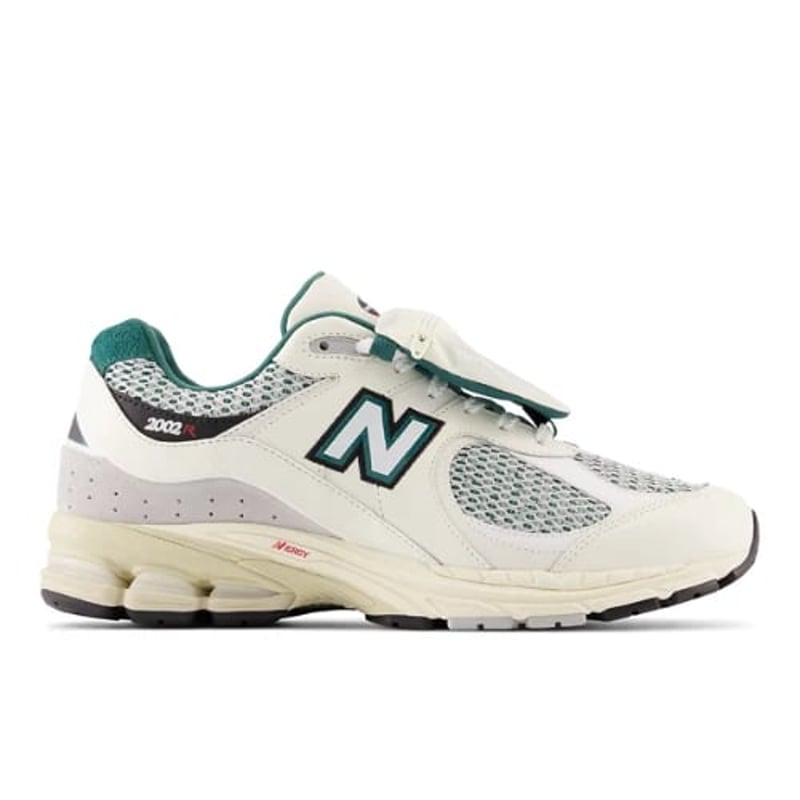 New Balance 2002R M2002RVD 01