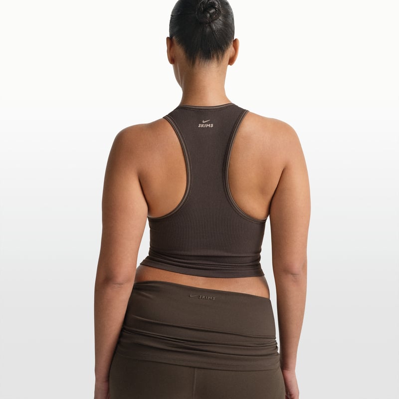 NikeSKIMS Ribbed Seamless IR5152-249 02