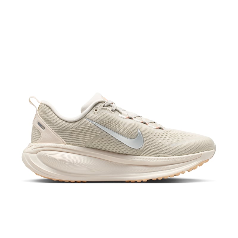 Nike Vomero 18 HM6804-012 03