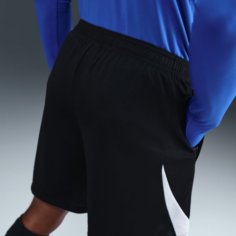 Nike Chelsea F.C. Strike Third Dri-FIT Total 90 Knit Shorts "Black & Field Silver" | Men | Football | 03 | SPORTSHOWROOM