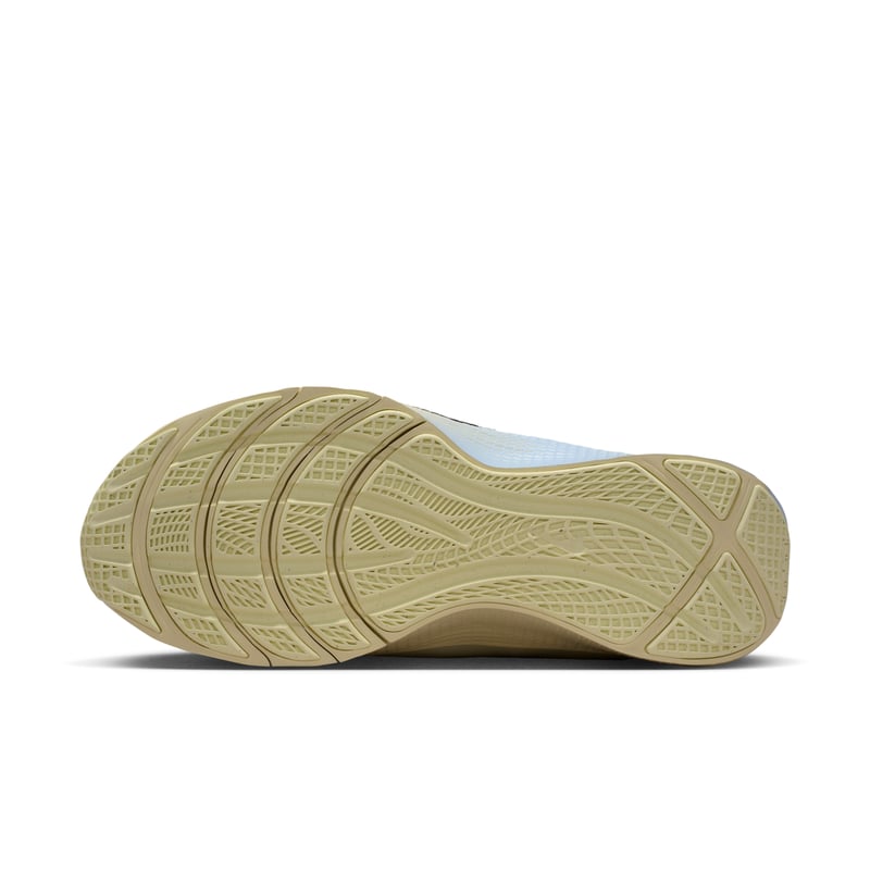 Nike LeBron TR1 FJ6151-602 02