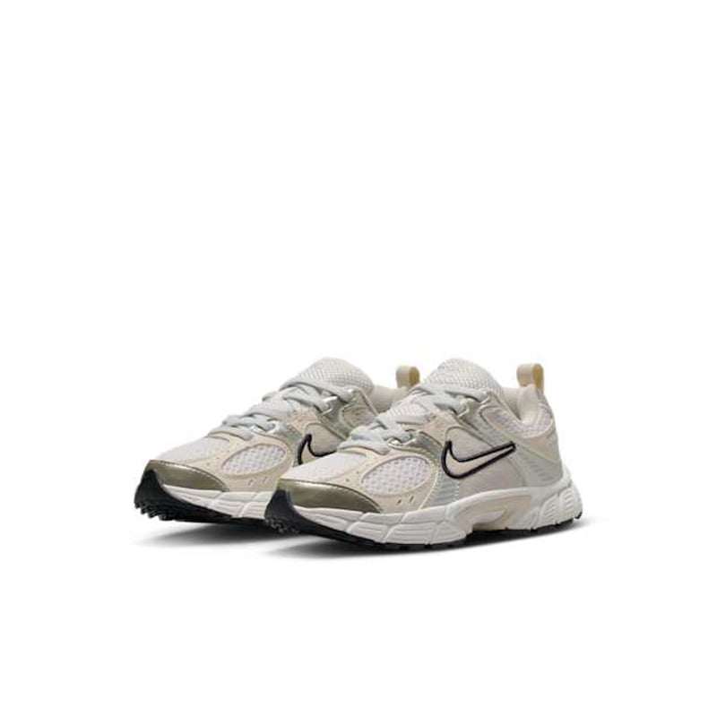 Nike V5 RNR HQ6412-102 05