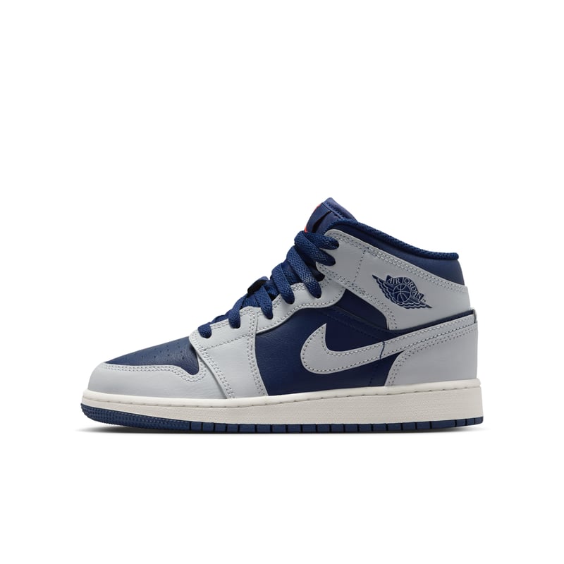 Jordan 1 Mid DQ8423-403 01