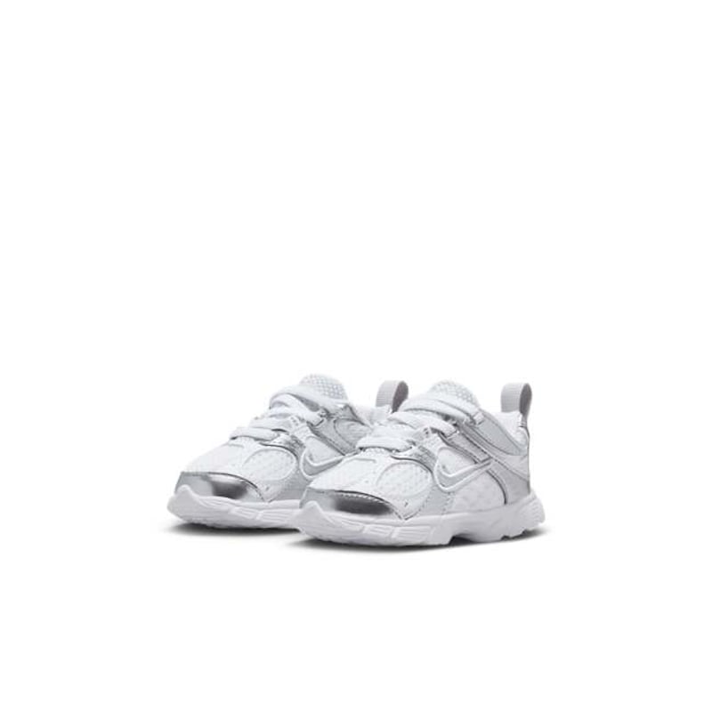 Nike V5 RNR HQ6413-103 05