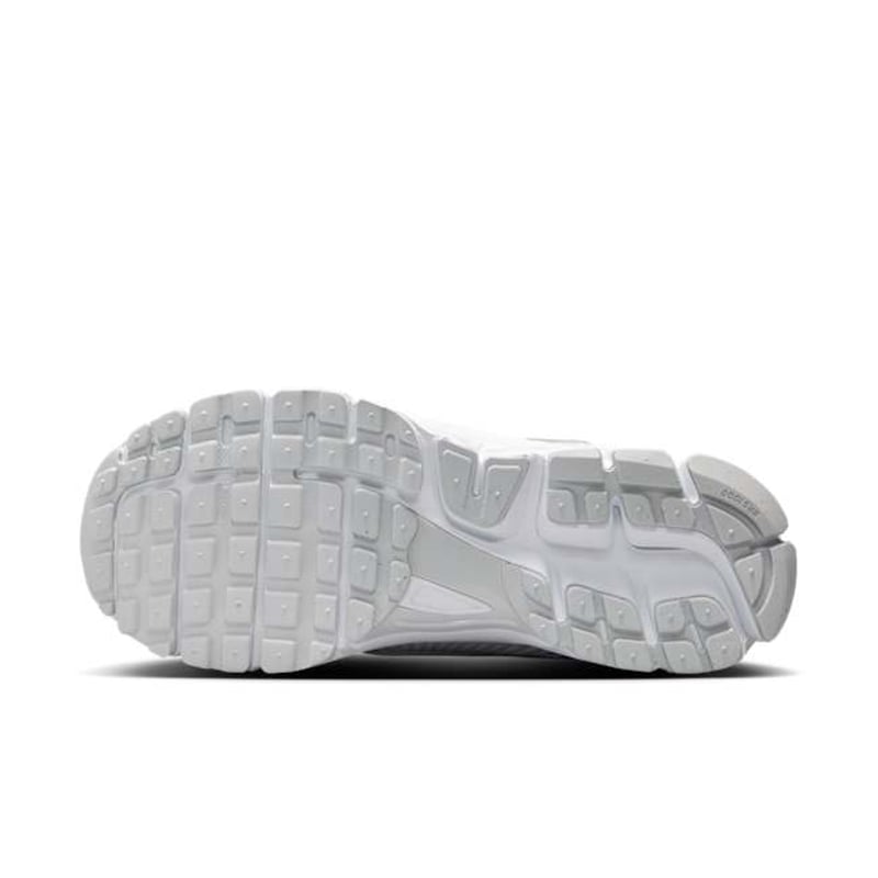 Nike Zoom Vomero 5 HF7723-100 02
