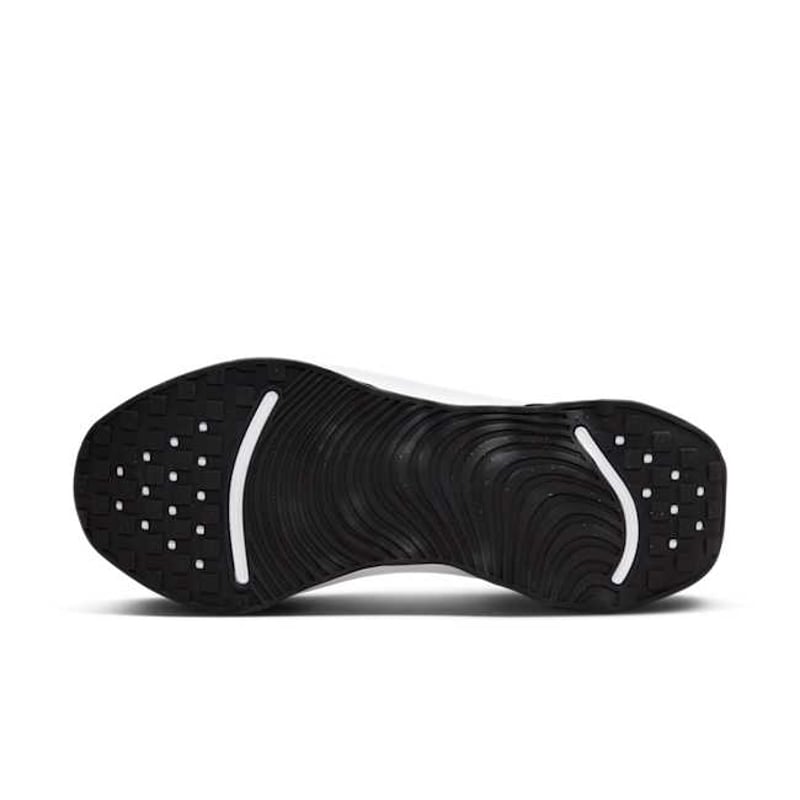 Nike Motiva DV1238-001 03