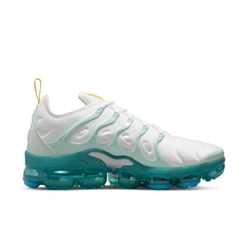 Nike Air VaporMax Plus DQ7645-100 03