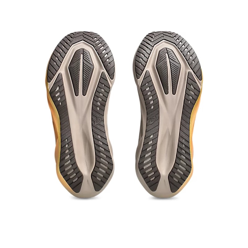ASICS Novablast 5 Luxe 1012B815-020 07