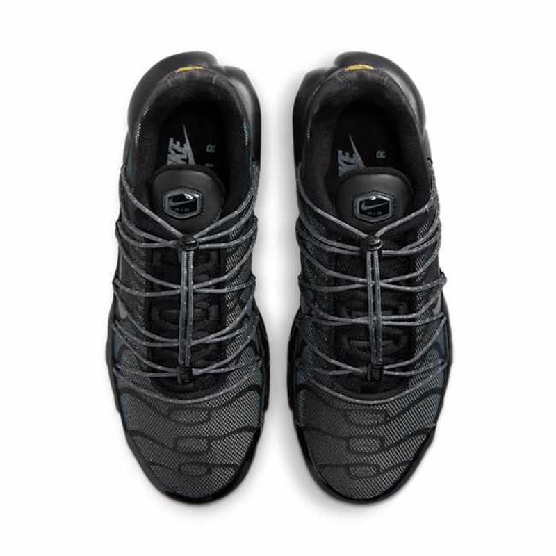 Nike Air Max Plus FZ2770-001 04