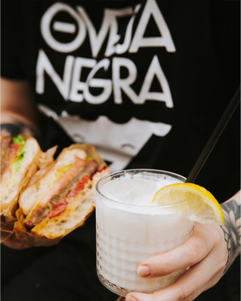 La Oveja Negra 992 08