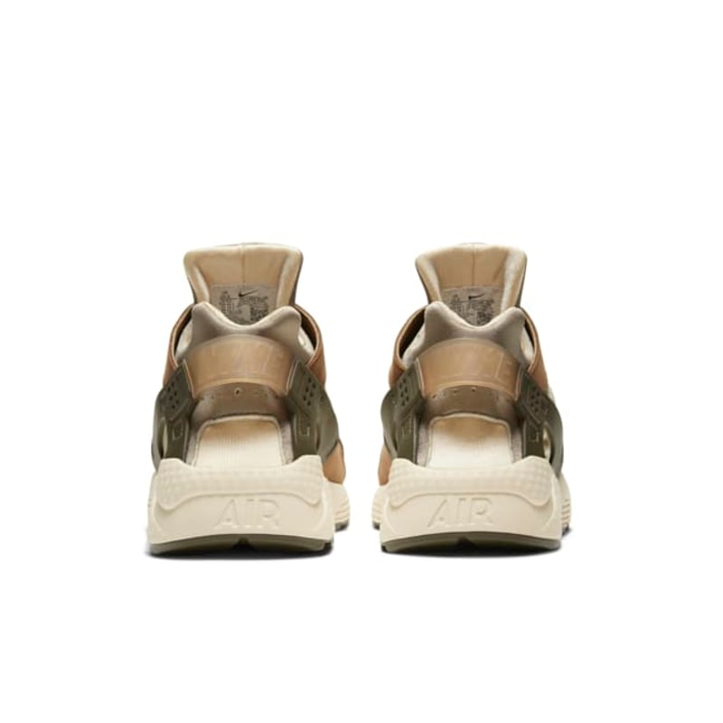 Nike Air Huarache LE x Stussy DD1381-200 06