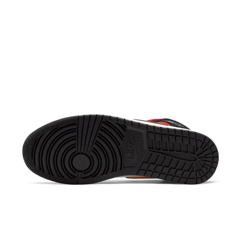 Jordan 1 Mid SE 852542-005 02
