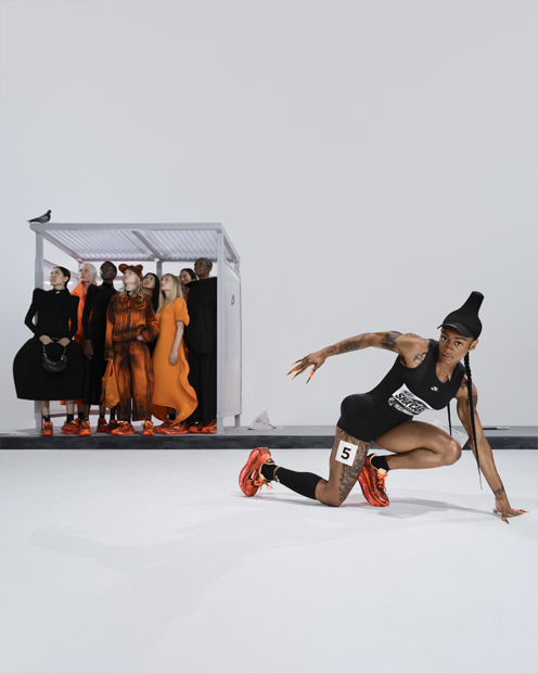 Buty do biegania Nike Vomero Premium x Melitta Baumeister "Total Orange & Orange Chalk" | Kobiety | Bieganie | 08 | SPORTSHOWROOM