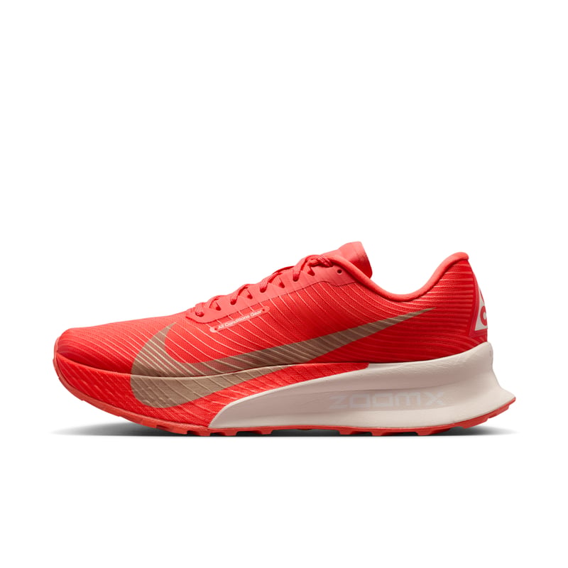 Nike AC ACG Ultrafly HF5668-600 01
