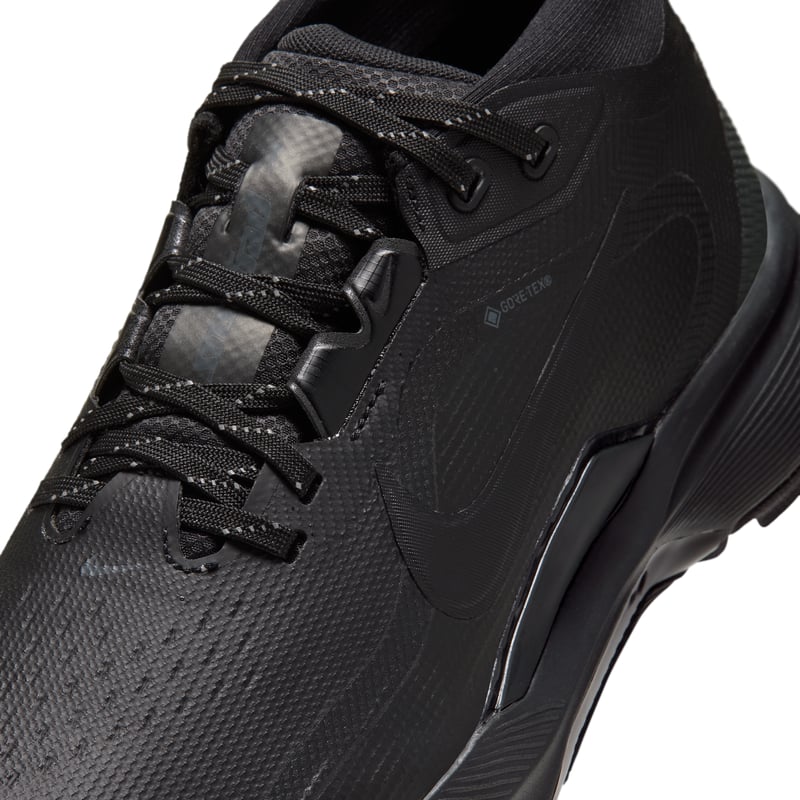 Zapatos de golf Nike Pegasus 1 G GORE-TEX "Black & Dark Smoke Grey" | Hombre | Golf | 08 | SPORTSHOWROOM
