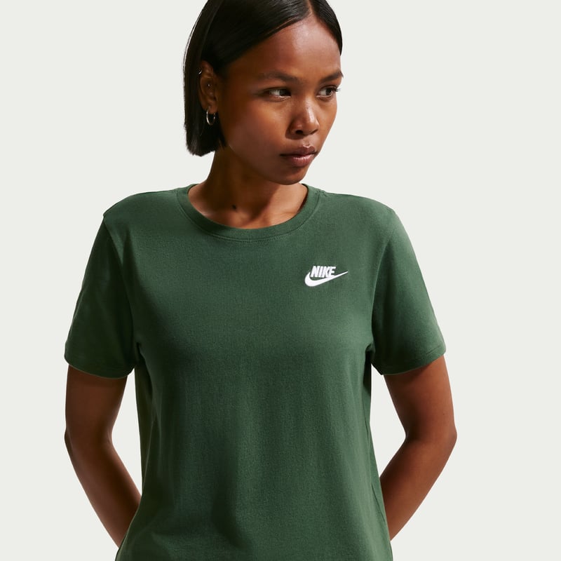 Nike Club Essentials DX7902-323 01