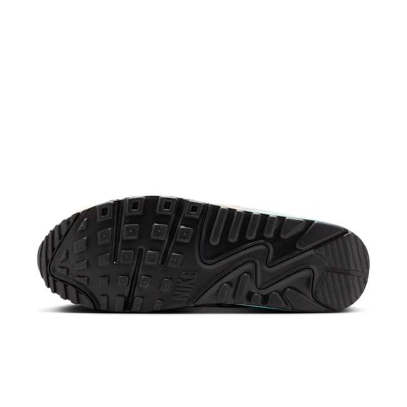 Nike Air Max 90 Premium ‘Camo Pack’ IF1721-100 02