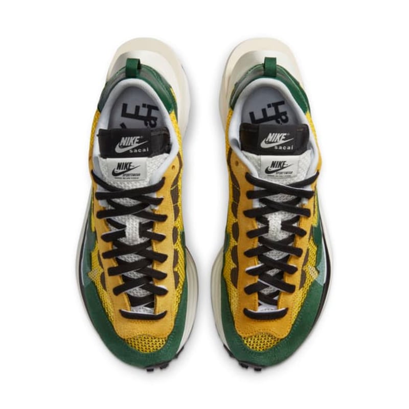Nike VaporWaffle x sacai CV1363-700 04