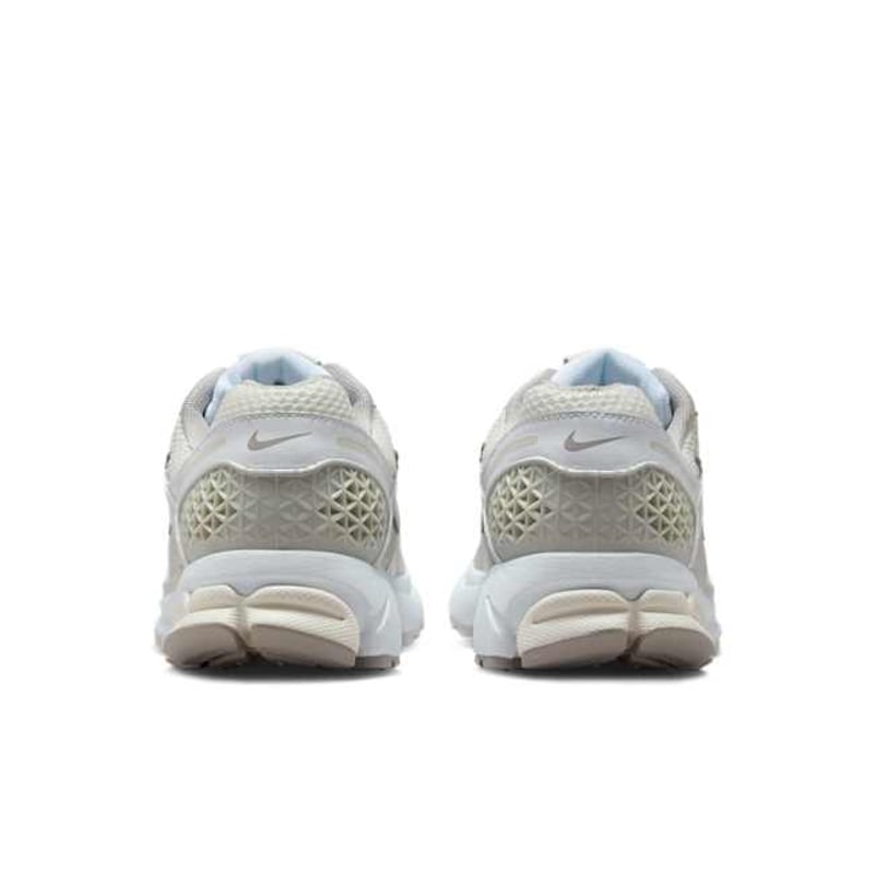 Nike Zoom Vomero 5 FJ2028-107 06