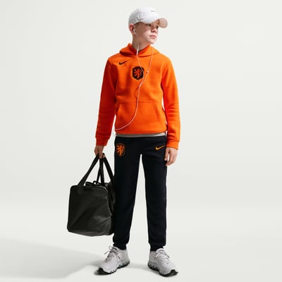 Nike Netherlands Club Fleece IB7973-010