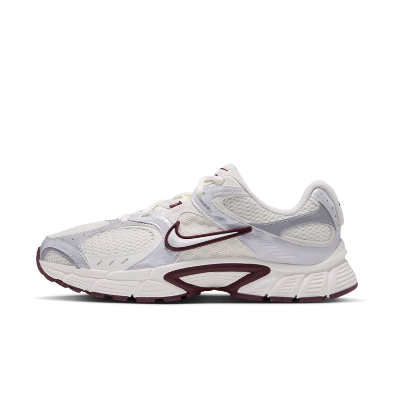 Sneakersy Nike V5 RNR "Sail & Night Maroon" | Kobiety | Sportstyle | 01 | SPORTSHOWROOM