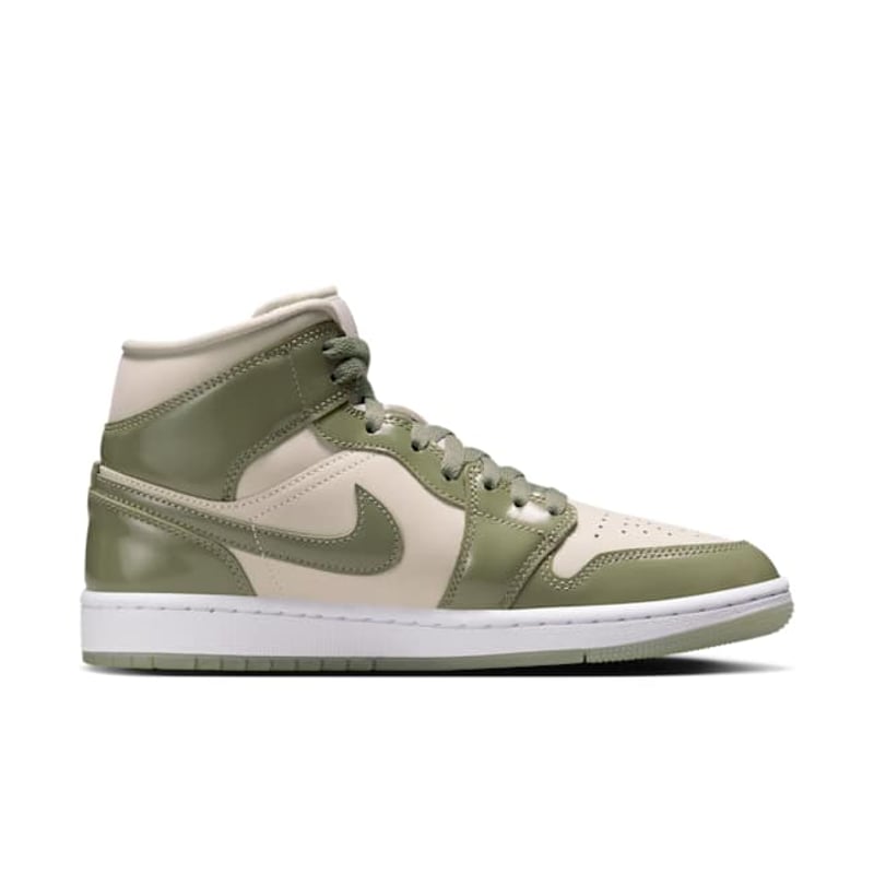 Jordan 1 Mid SE HF4079-003 03