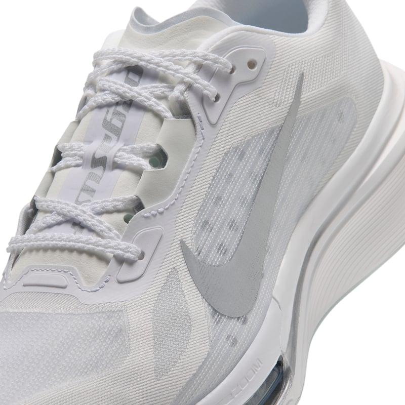 Nike Pegasus Plus 2 juoksukengät "White & Metallic Silver" | Naiset | Juoksu | 07 | SPORTSHOWROOM