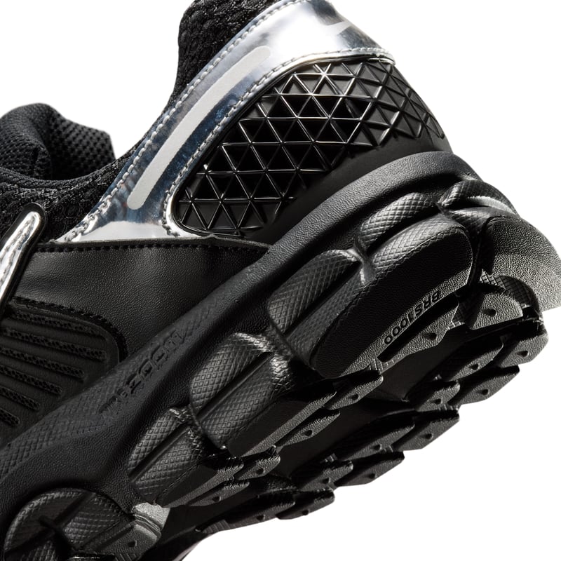 Nike Zoom Vomero 5 IV4311-002 08