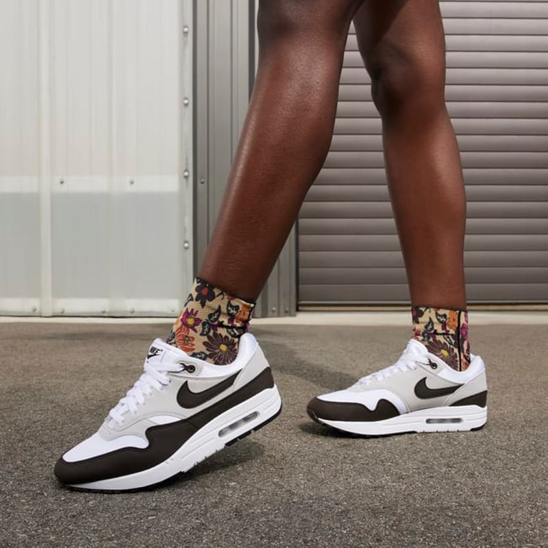 Nike Air Max 1 DZ2628-004 02