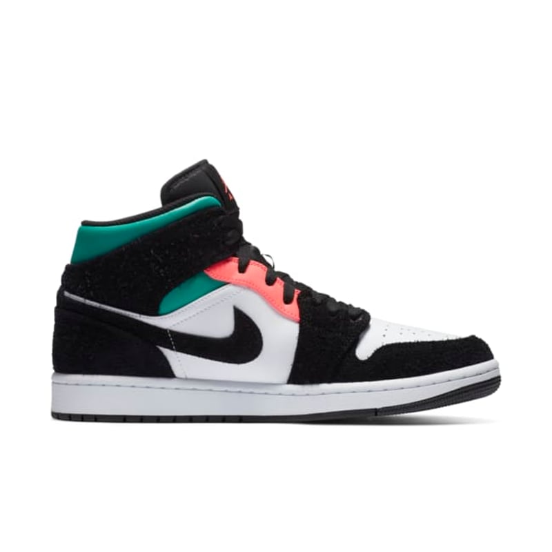 Jordan 1 Mid SE 852542-116 03