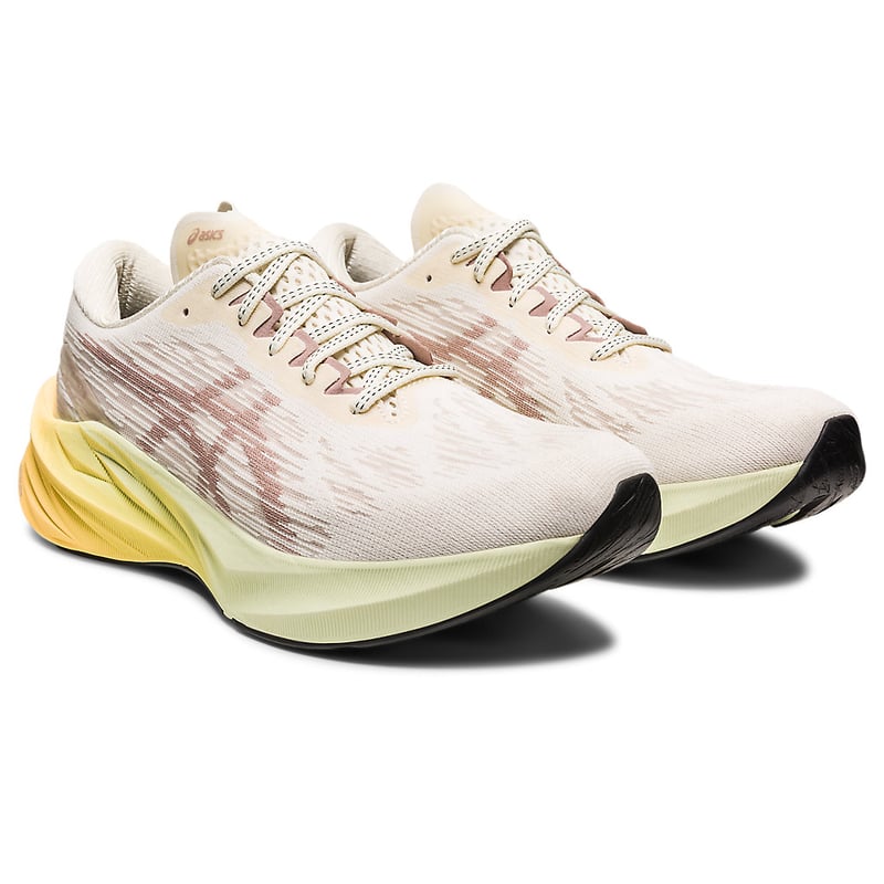 ASICS Novablast 3 1011B458-101 02