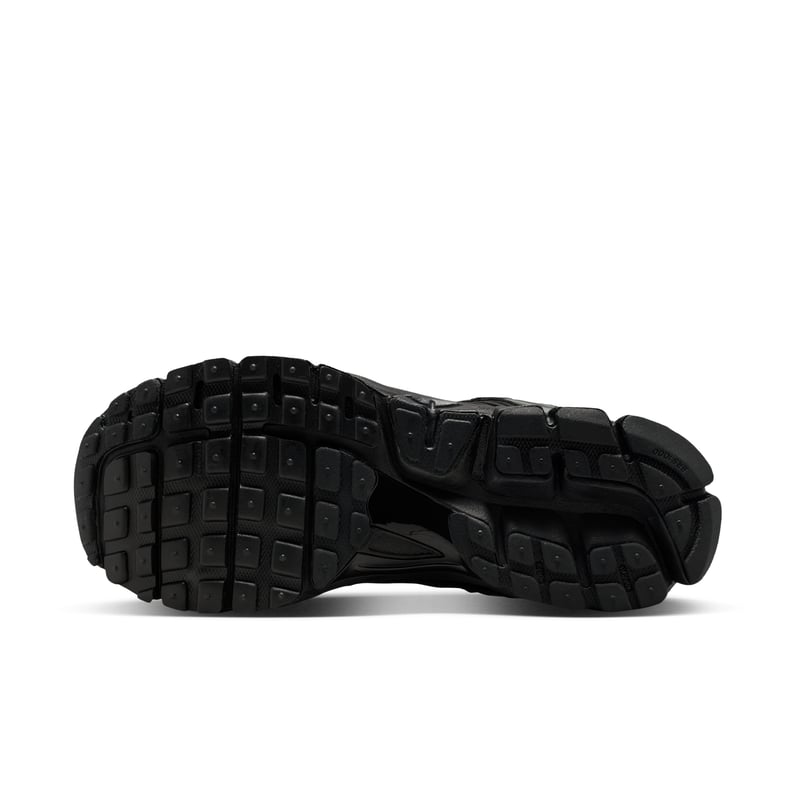 Nike Zoom Vomero 5 II6236-001 02