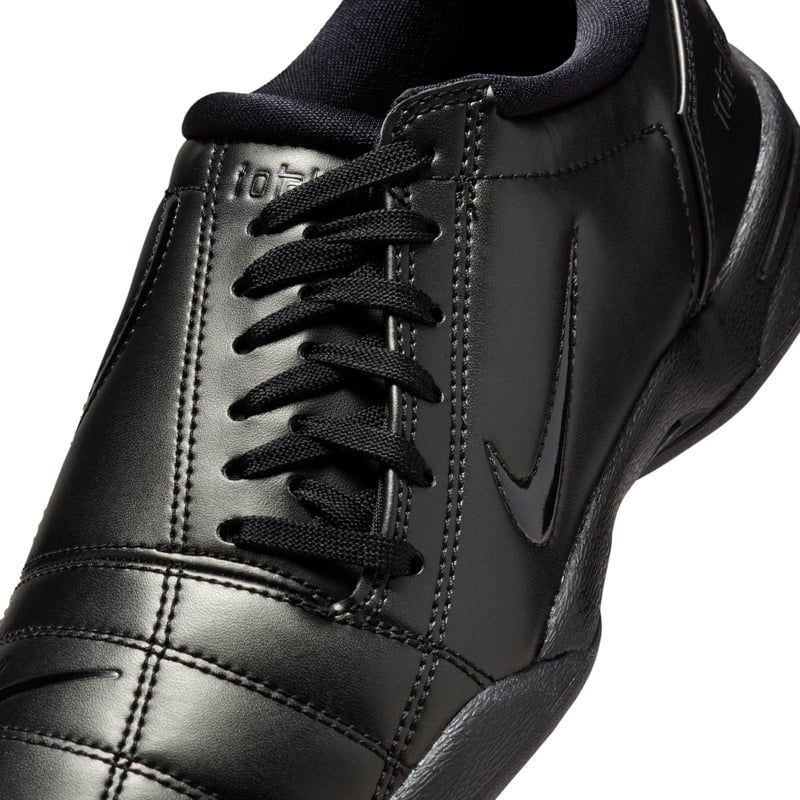 Nike Total 90 IM7595-002 07
