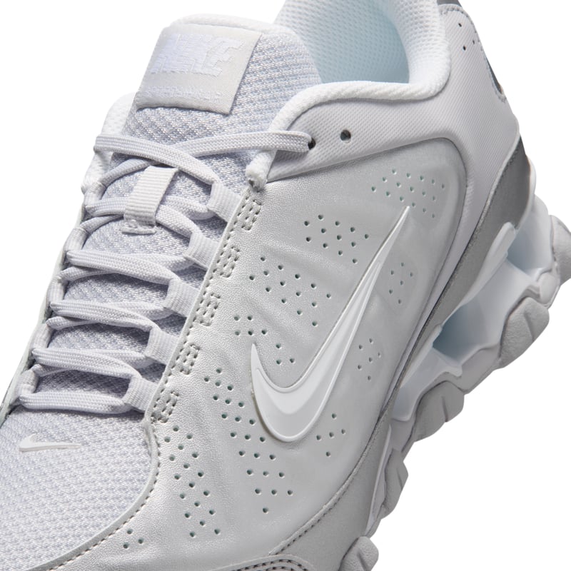 Scarpe da palestra Nike Reax 8 SL "Metallic Silver & Geyser Grey" | Donna | Allenamento | 07 | SPORTSHOWROOM