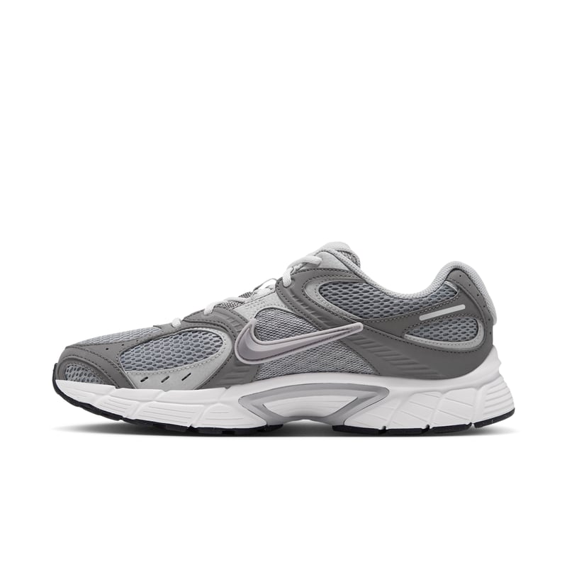 Sneakersy Nike V5 RNR "Particle Grey & Flat Pewter" | Mezczyzni | Sportstyle | 01 | SPORTSHOWROOM
