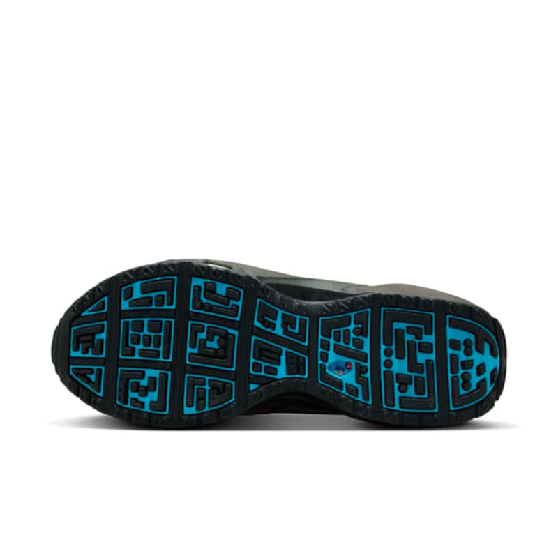Nike Air Max SNDR HQ4189-600 02