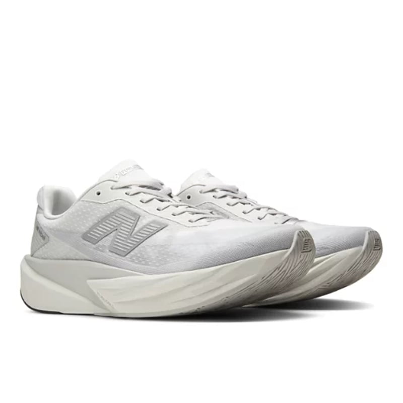 Tekaški copati New Balance FuelCell Rebel v5 "Grey Matter & Silver Metallic" | Moški | Tek | 02 | SPORTSHOWROOM