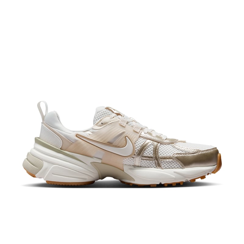 Nike V2K Run trainers "Sail & Coconut Milk" | Women | SportStyle | 03 | SPORTSHOWROOM