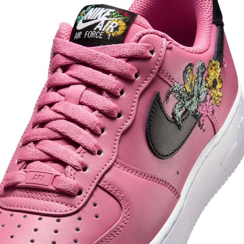 Zapatillas Nike Air Force 1 '07 Premium "Flowers" | Mujer | Estilo deportivo | 06 | SPORTSHOWROOM