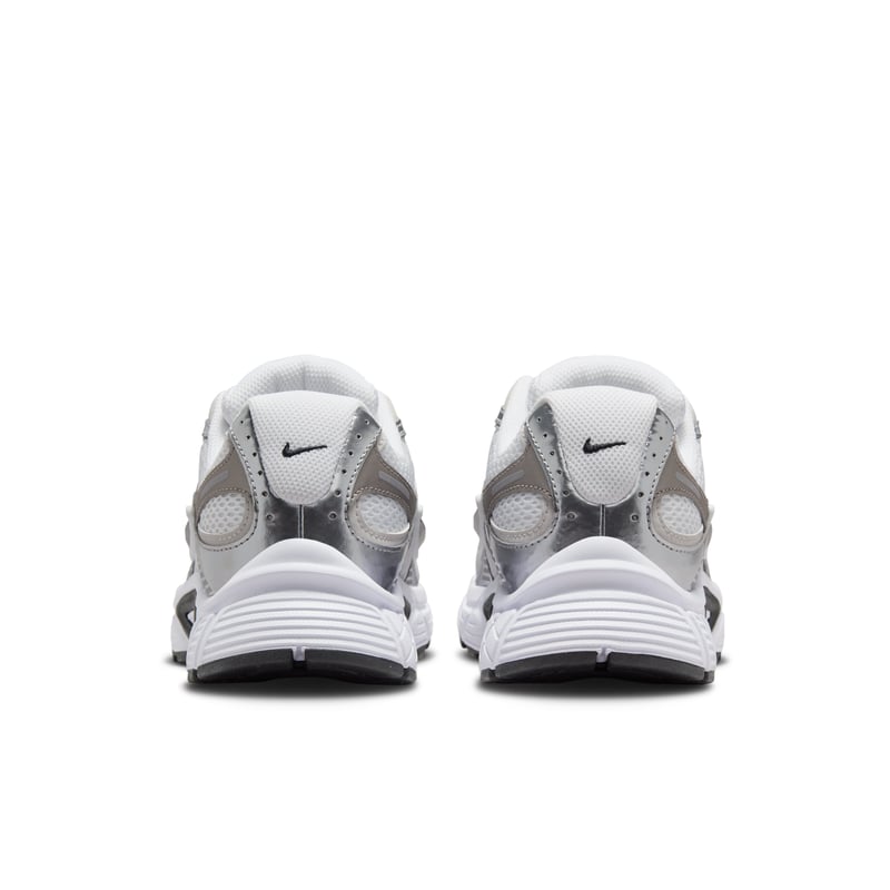 Nike V5 RNR HQ7901-107 06