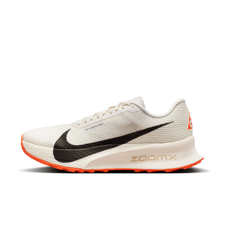 Nike ACG Ultrafly