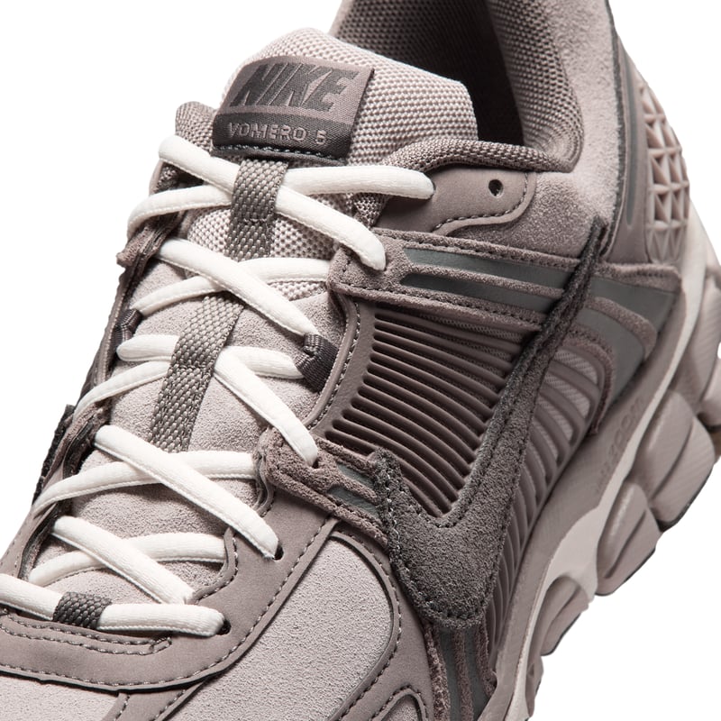 Nike Zoom Vomero 5 SE trainers "College Grey & Cave Stone" | Men | SportStyle | 06 | SPORTSHOWROOM